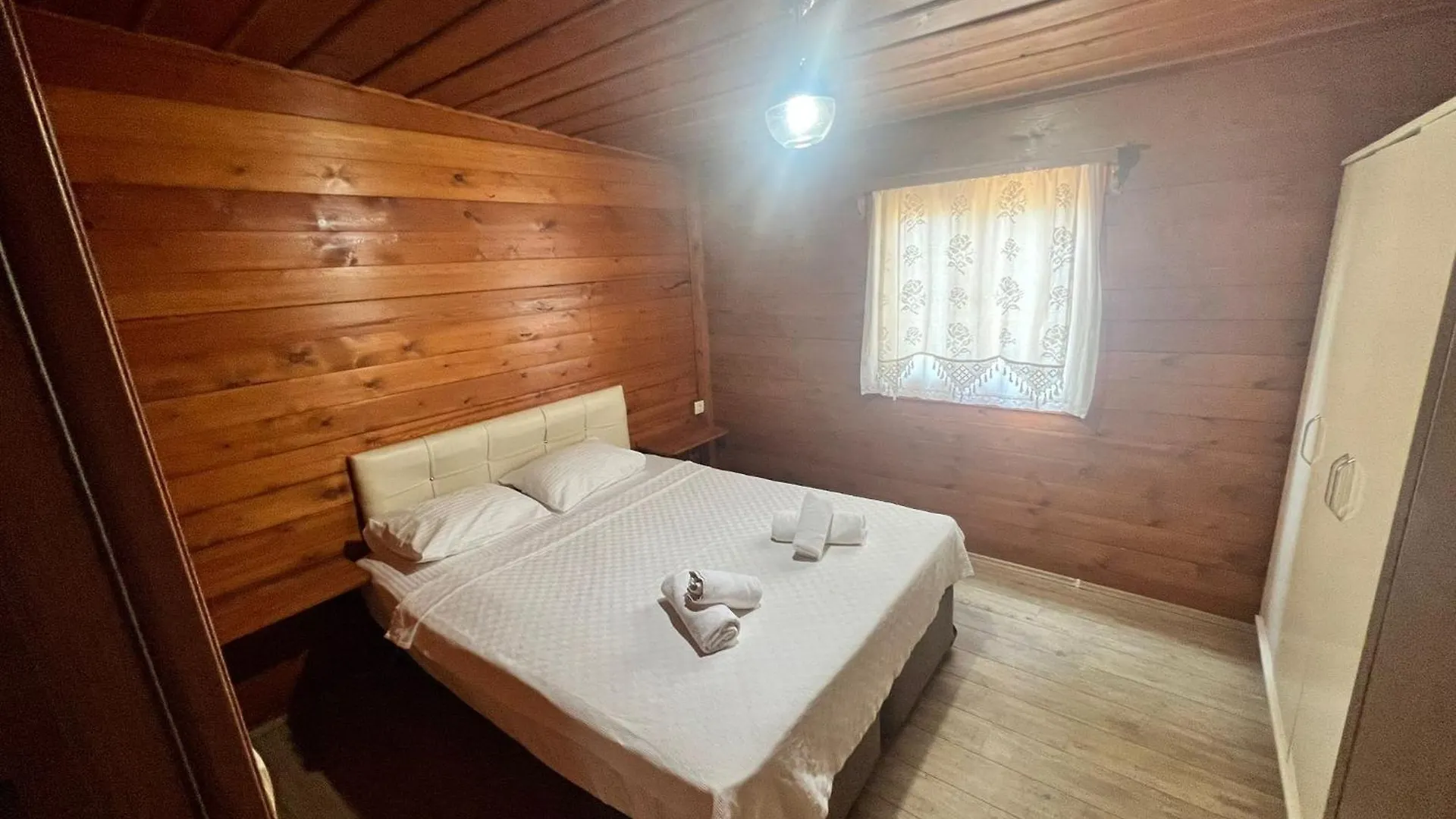 Woodentowns-Ahsap Evler Bed & Breakfast Bitez 0*,  Turkey