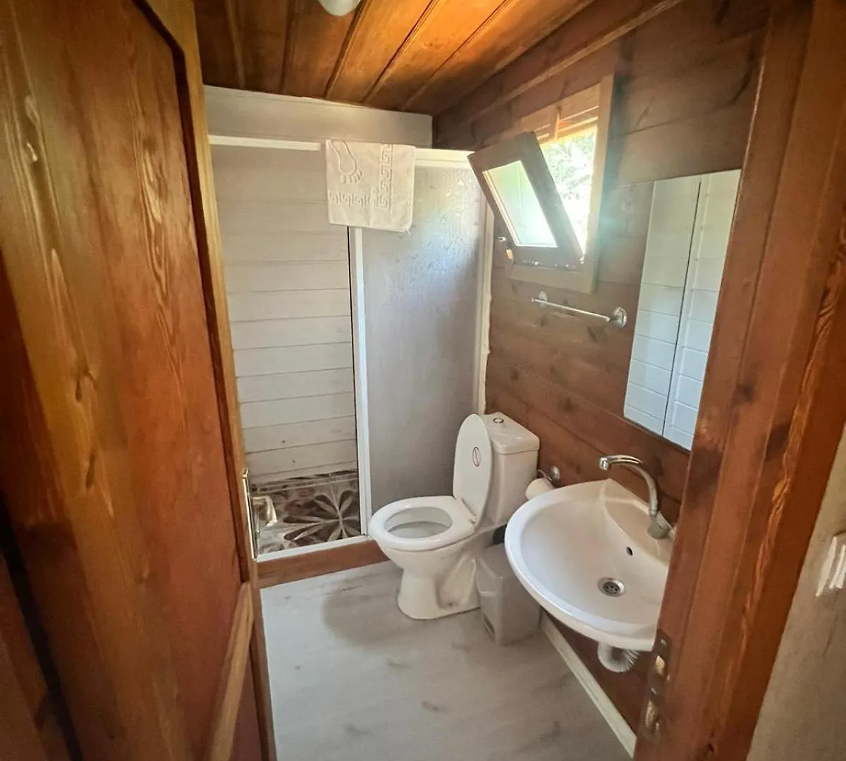 Woodentowns-Ahsap Evler Bed & Breakfast Bitez 0*,  Turkey